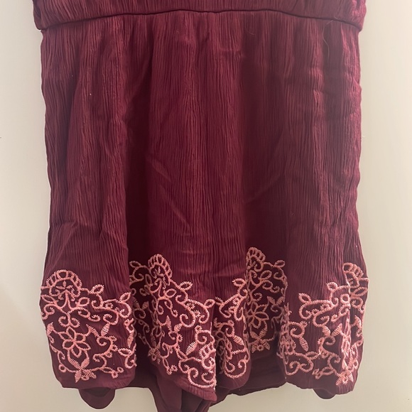 Romper - Picture 2 of 2